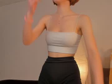 girl
        alisa_ch cam image #72734