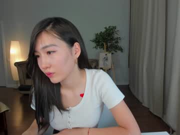 girl
        natsumiito cam image #132103