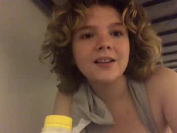 girl
        islalynn cam image #177928