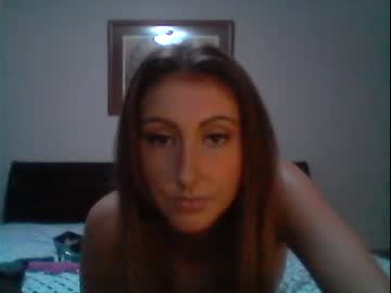 girl
        lacey464996 cam image #122947