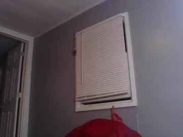 couple
        bereal247 cam image #70528