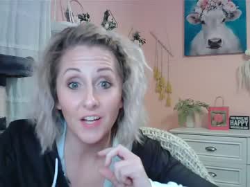girl
        joliexx41 cam image #126559