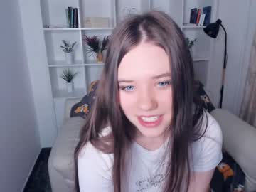 girl
        kristi_zenn cam image #137202