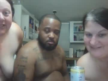 couple Latina Sex Cam with queenking55