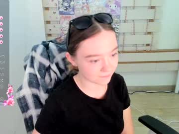 girl
        stasy_clapp cam image #187692