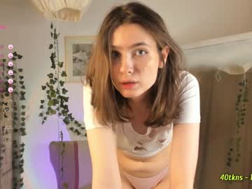 girl
        elgabottrell cam image #171784