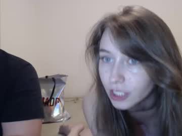 couple
        thelilgoofball cam image #186557