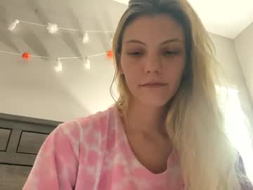 couple
        valnvlad101 cam image #209434