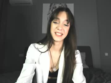 girl
        elli_lourence cam image #243151