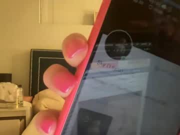 girl
        sarahsummerss cam image #153361