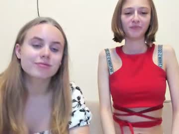 couple
        _lollipopp_ cam image #109335