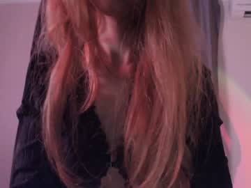 girl
        sarasuo cam image #92014