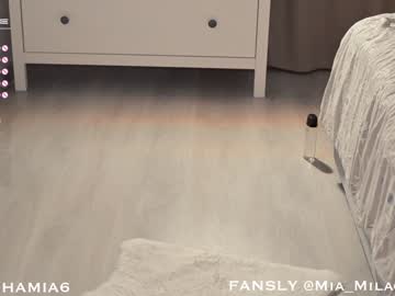 girl
        mia_milagros cam image #1924