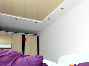 girl
        may_fl0wer cam image #173113