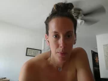 girl
        sixfootsiren cam image #192214
