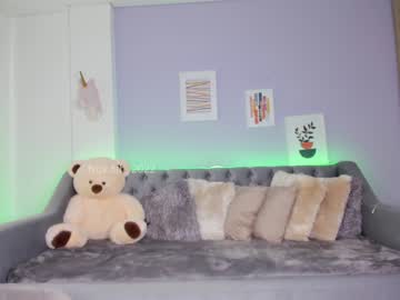 girl
        camilagomezz cam image #17579