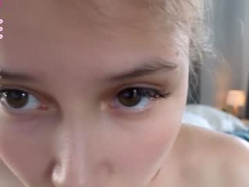 girl
        tatecraley cam image #195907