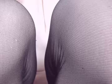 girl
        courtney_luv cam image #41926