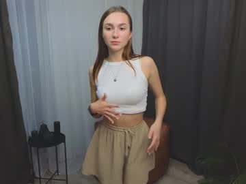 girl
        noreenhickory cam image #170780