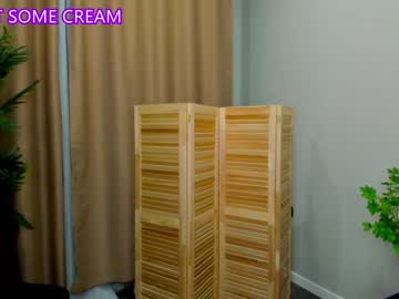 girl
        becky_blush cam image #23664
