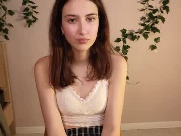 girl
        sophiaheidi cam image #121821