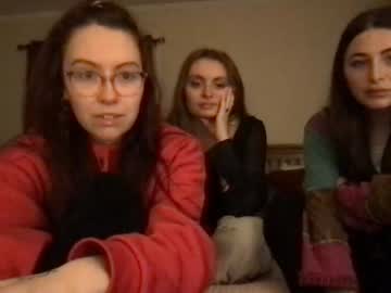 girl
        vrose444 cam image #44652