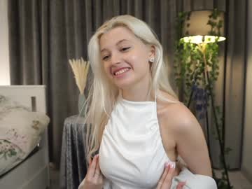 girl
        esmehathorne cam image #196189