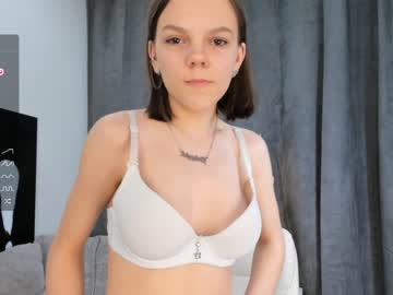 girl
        blissgliss cam image #144210