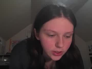 girl
        astridbaker69 cam image #144599