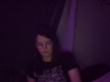 girl
        ghostkitti cam image #203005