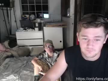 couple
        nezzey cam image #40019