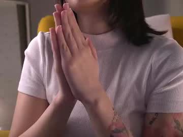 girl Latina Sex Cam with petraharn