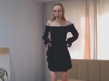 girl
        hilddale cam image #169630