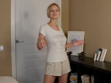 girl
        sheenagambell cam image #262700