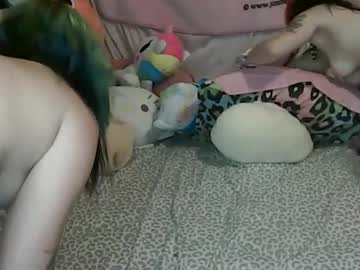 couple
        xandrawr cam image #203291