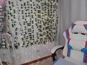 girl
        leonablush cam image #206498