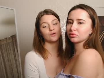 couple
        juicyfriday cam image #124726