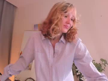 girl
        pennyroyal_tea_ cam image #33009