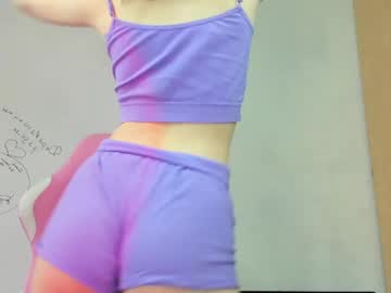 girl
        wicked_twimss cam image #241007