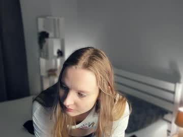 girl
        ani_hunny cam image #233202