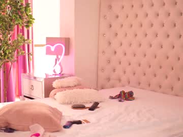 girl
        missmo0n cam image #151792