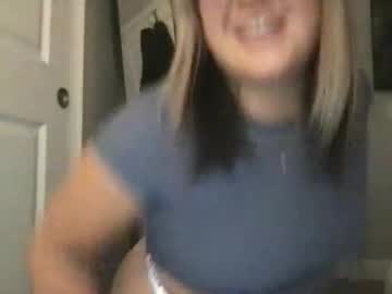 girl
        cherryflavoredfeline cam image #181473