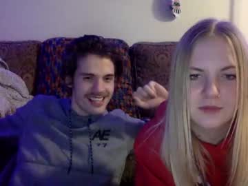 couple
        kjam3s cam image #50661
