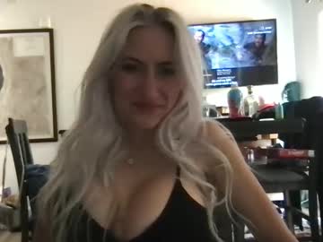 girl Latina Sex Cam with kinziemcbride