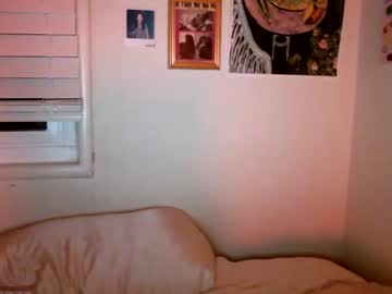 girl
        honeybear00 cam image #59974