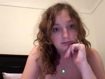 girl
        brattiebabe420 cam image #70499