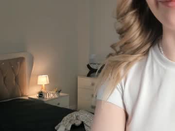girl
        tothebottomofonesheart cam image #150940