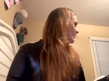girl
        britneybuckly cam image #88475