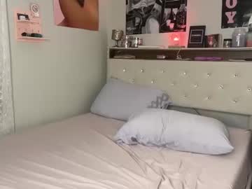 girl Latina Sex Cam with daisy_sparx