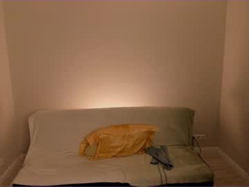 girl
        elia_miu cam image #149016